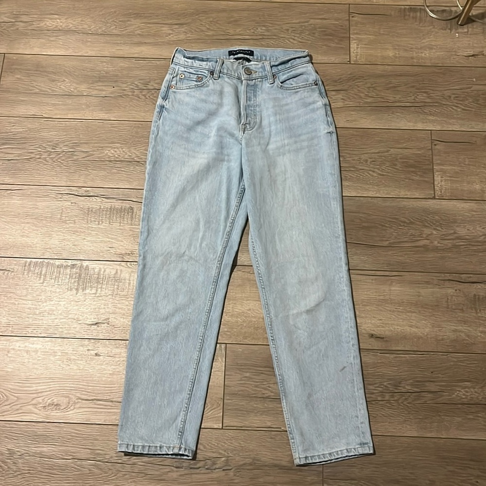 Aero Jeans 
Size 0 reg 
Good condition